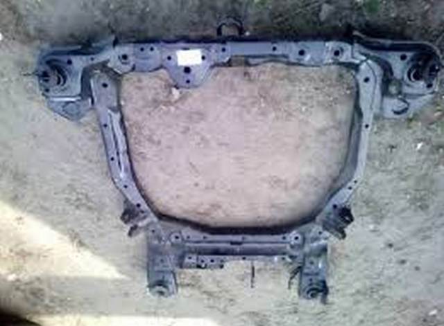 Балка передньої підвіски, підрамник 624002P000 HYUNDAI