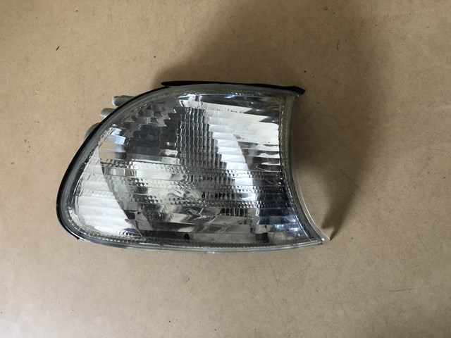 Поворотник правий 63126904308 BMW