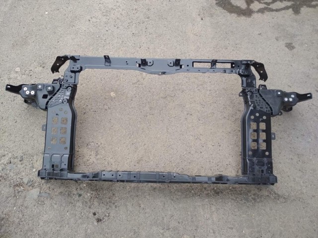 Кронштейн для радіатора 641012W510 HYUNDAI