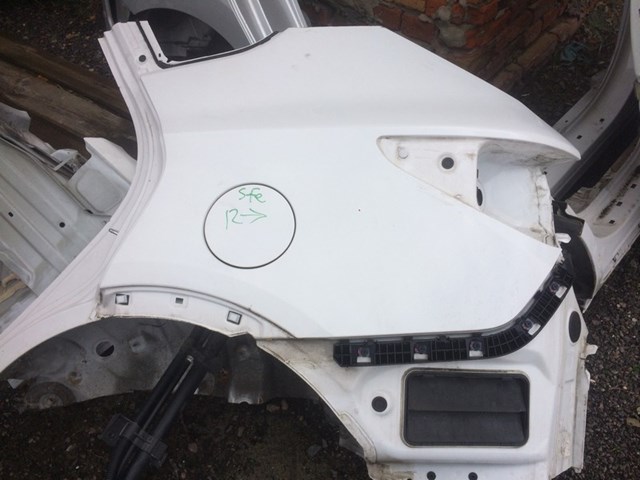 Крило заднє 715032WC01 HYUNDAI