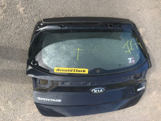 П'яті двері 73700F1000 HYUNDAI