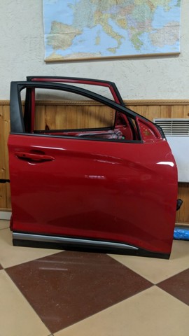 Пасажирські передні двері 76004J9000 HYUNDAI