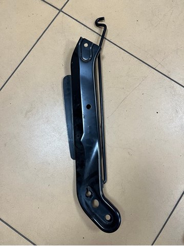 Кронштейн супорту радіатора нижнього 7C0805931 VAG