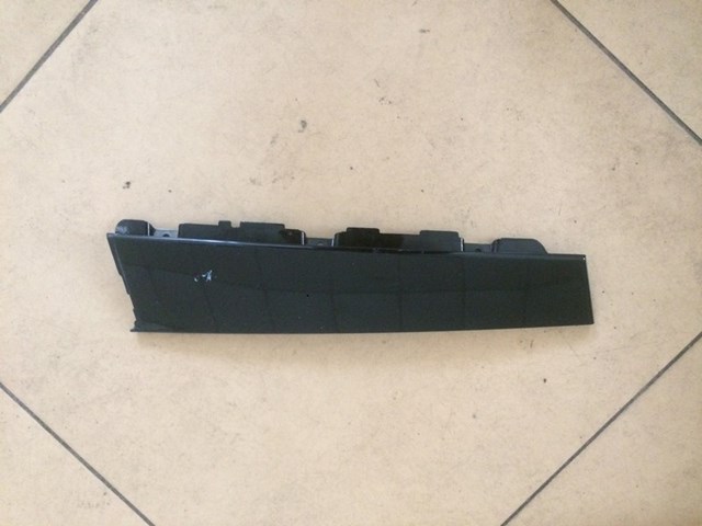 Молдинг передньої лівої двері 82250C5000 HYUNDAI