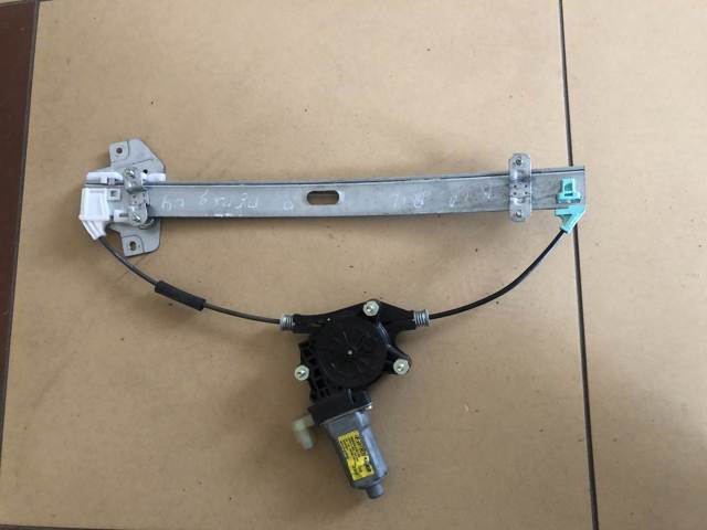 Механізм склопідіймача дверей передніх, правих 824021G010 HYUNDAI