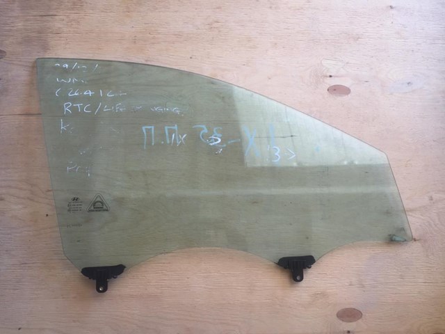 Скло передніх дверей, правих 824212S010 HYUNDAI