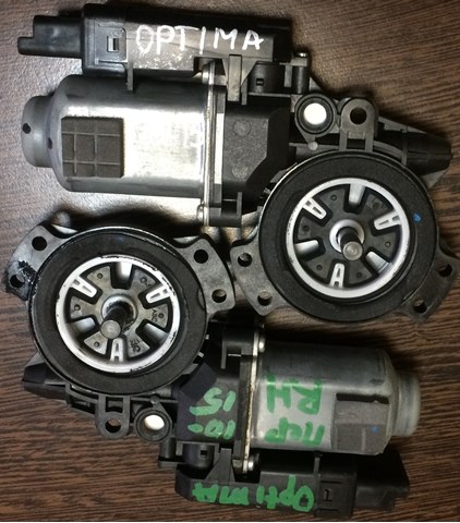 Мотор склопідйомника водійських дверей 824502T010 HYUNDAI