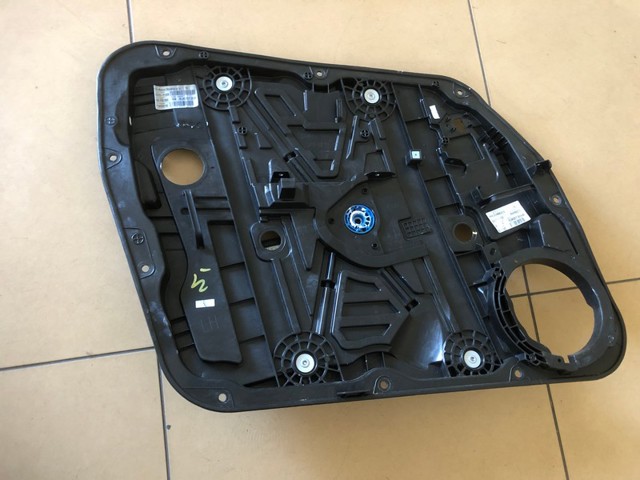 82471F1000 Hyundai/Kia