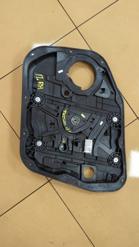 Механізм склопідіймача двері передньої, правої 82481D7010 HYUNDAI