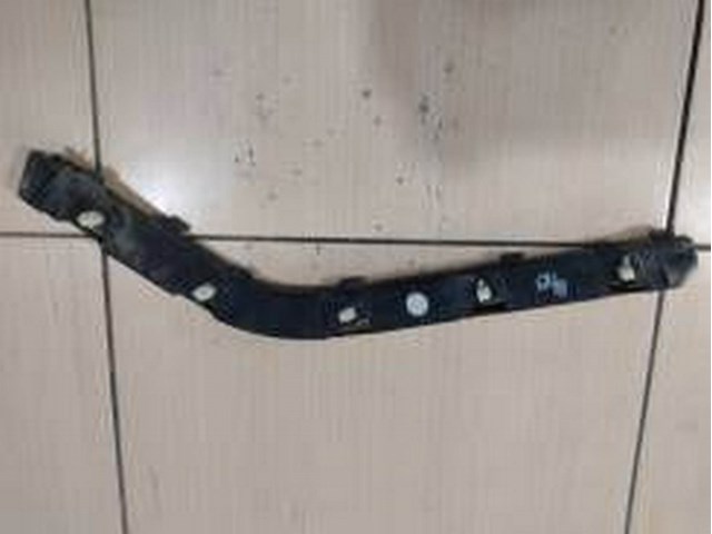 Напрямна заднього бампера, ліва 866132W000 HYUNDAI