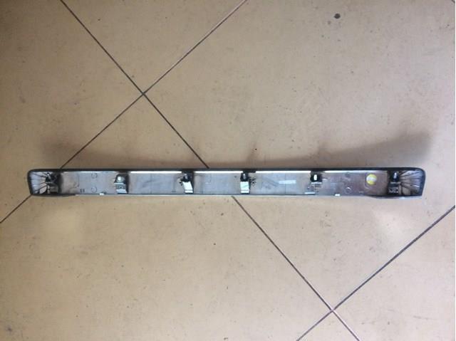 Накладка задньої 3-й/5-й двері 873112P000 HYUNDAI