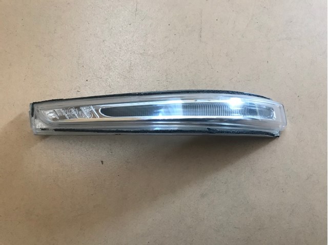 Покажчик повороту дзеркала, правий 87623B8000 HYUNDAI
