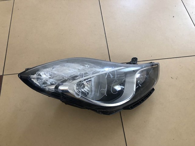 Фара основна права 921021KXXX HYUNDAI