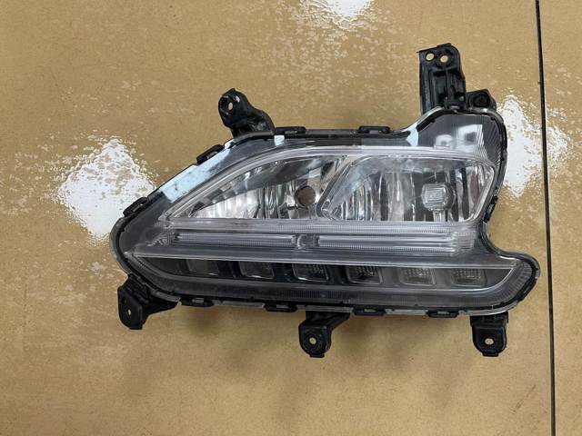 Туманка права 922022W530 HYUNDAI