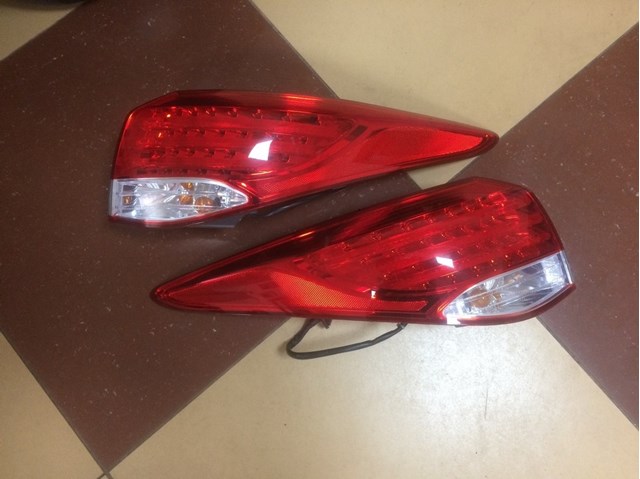 Стоп задній 924023Z000 HYUNDAI