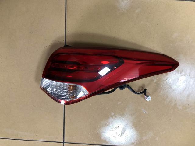 Задній правий зовнішній ліхтар 924023Z600 HYUNDAI