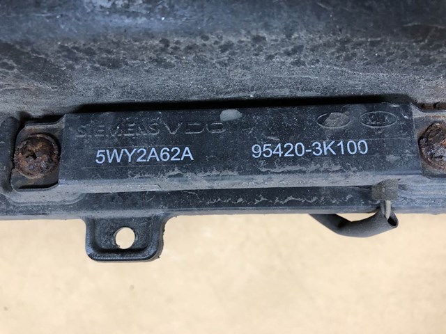 Антена на дах 954203K100 HYUNDAI