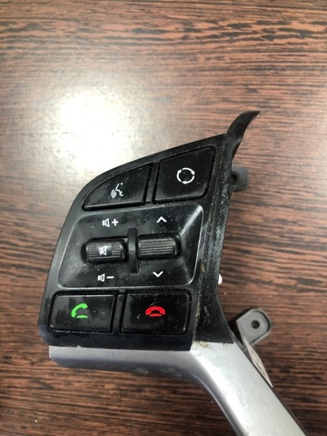 Блок кнопкових перемикачів рульового колеса 96710D75104X HYUNDAI