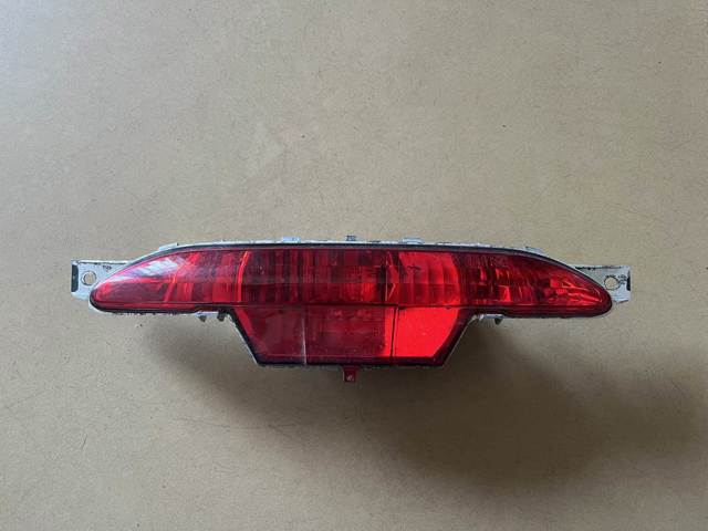 Задня противотуманка 9674308980 PEUGEOT