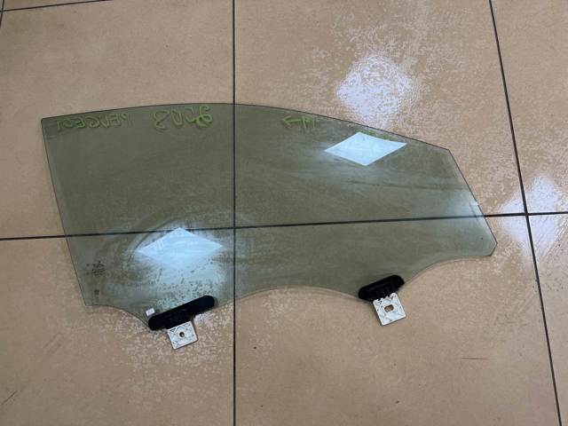 Скло пасажирських дверей 9811412580 PEUGEOT