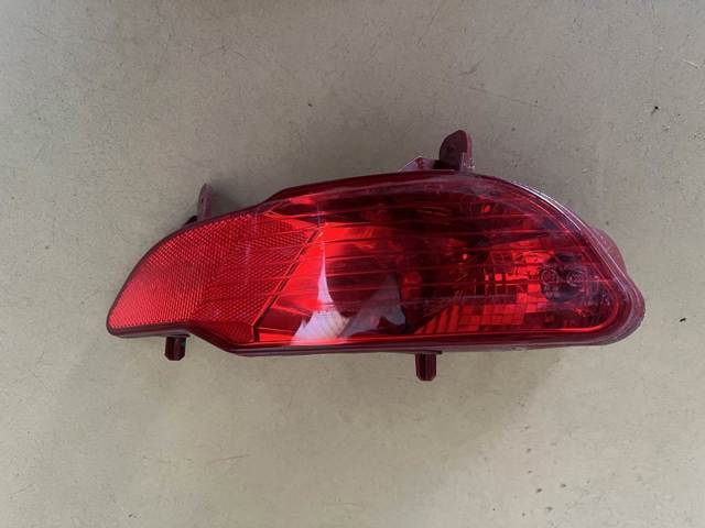 Протівотуманнка задня, ліва 9811982980 PEUGEOT