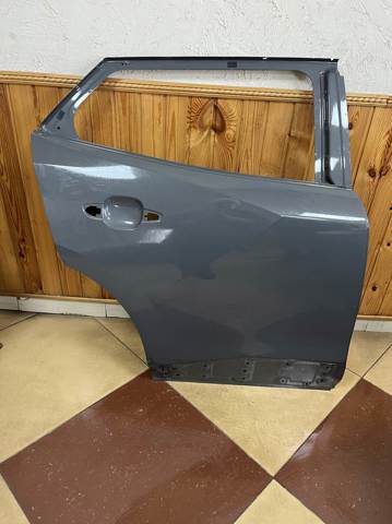 Двері пасажирські задні праві 9831048080 PEUGEOT