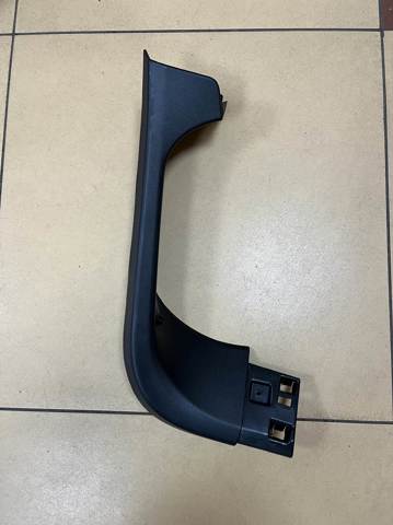 Оббивка дверей задка кузова 98477783ZD PEUGEOT