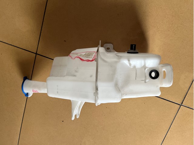 Бачок омивача лобового скла 98610Q4000 HYUNDAI