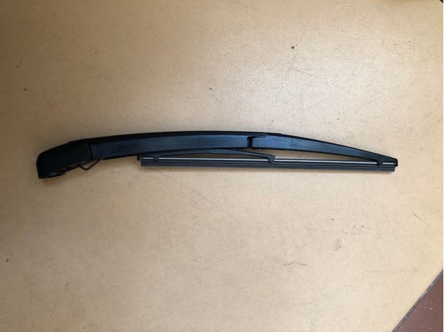 Важіль-поводок двірника заднього скла 988152F000 HYUNDAI