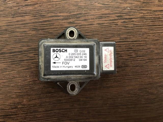 Датчик поперечного прискорення (ESP) A0025426618 MERCEDES