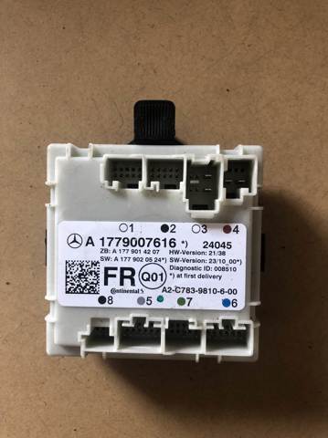 Блок комфорту передніх дверей A1779007616 MERCEDES