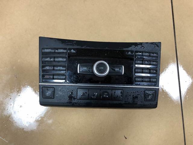 Блок кнопок центральної консолі A2128202610 MERCEDES
