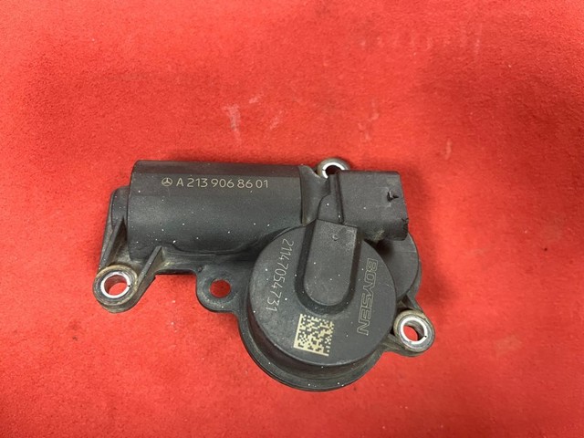 Сервопривід заслінки глушника A2139068601 MERCEDES