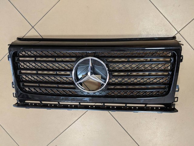 Захисна решітка радіатора A4638880400 MERCEDES