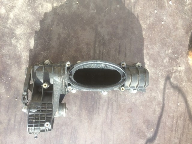 Колектор впускний A6510905737 MERCEDES