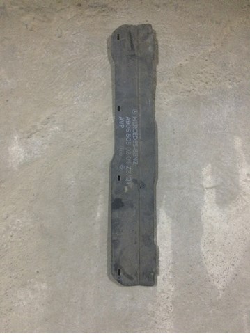 Накладка дифузора радіатора верхня A9065050201 MERCEDES