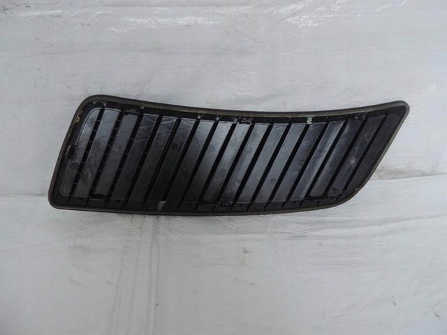 Решітка капота A9068360718 MERCEDES