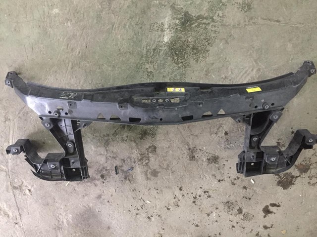 Каркас і панелі передка A9068800403 MERCEDES