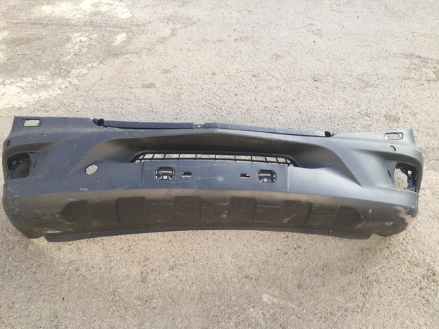Бампер на авто A9068804870 MERCEDES