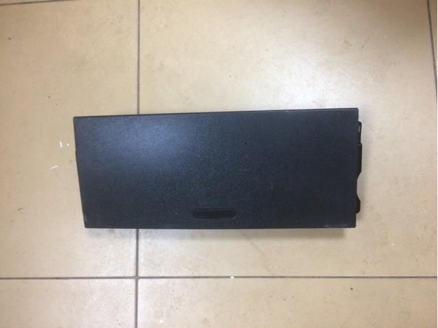 Кришка бардачка A9106806000 MERCEDES