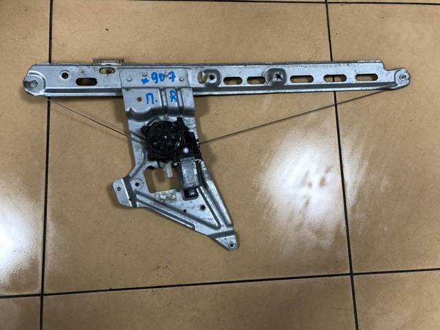 Склопідйомник (механізм переміщення скла) A9107201100 MERCEDES