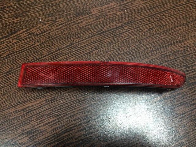 Правий відбивач бампера A9108204900 MERCEDES