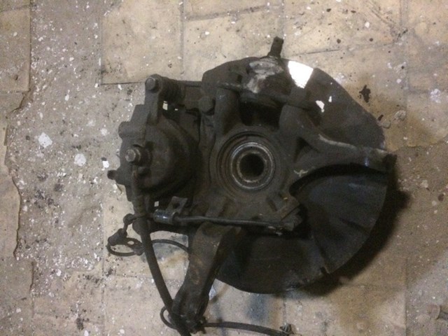 Кулак поворотний передній лівий BP4L33031 MAZDA