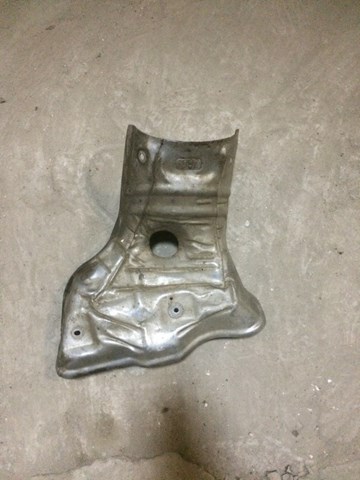 Кришка випускного колектора LF5013390B MAZDA