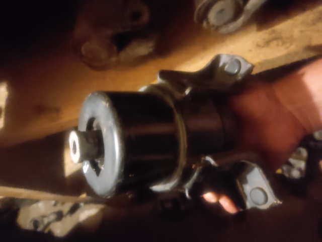 Передня опора двигуна 1236136032 TOYOTA