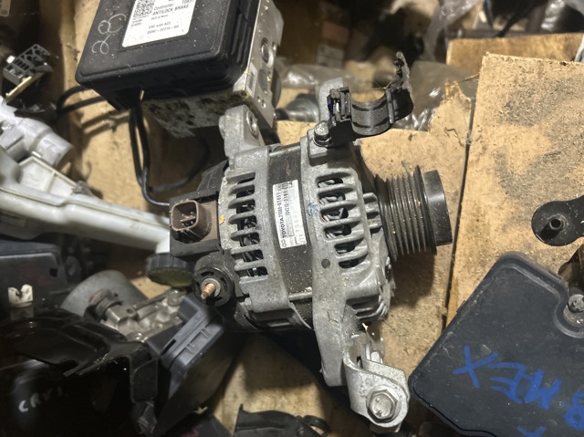 Авто генератор 270600T051 TOYOTA