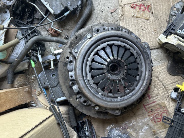 Комплект зчеплення  30300CR12B NISSAN