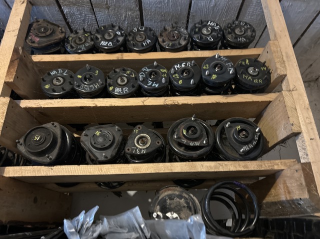 Пружина амортизатора передняя 4040A155 MITSUBISHI