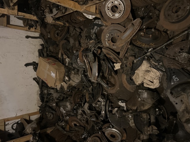 Правий важіль передній нижній підвіски 480680E050 TOYOTA