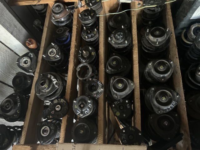 Пружини задні 4823142370 TOYOTA